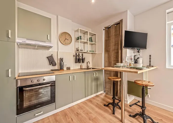 Le Botanique ~ Proche Centre ~ Arrivee Autonome * Breszt