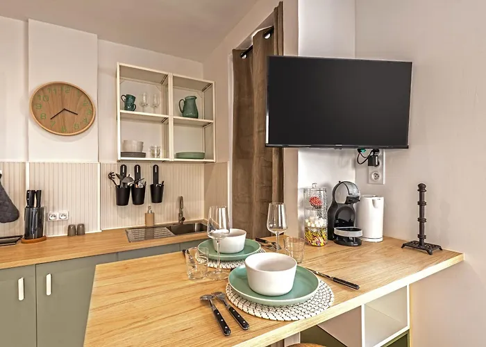 Le Botanique ~ Proche Centre ~ Arrivee Autonome Apartman Breszt